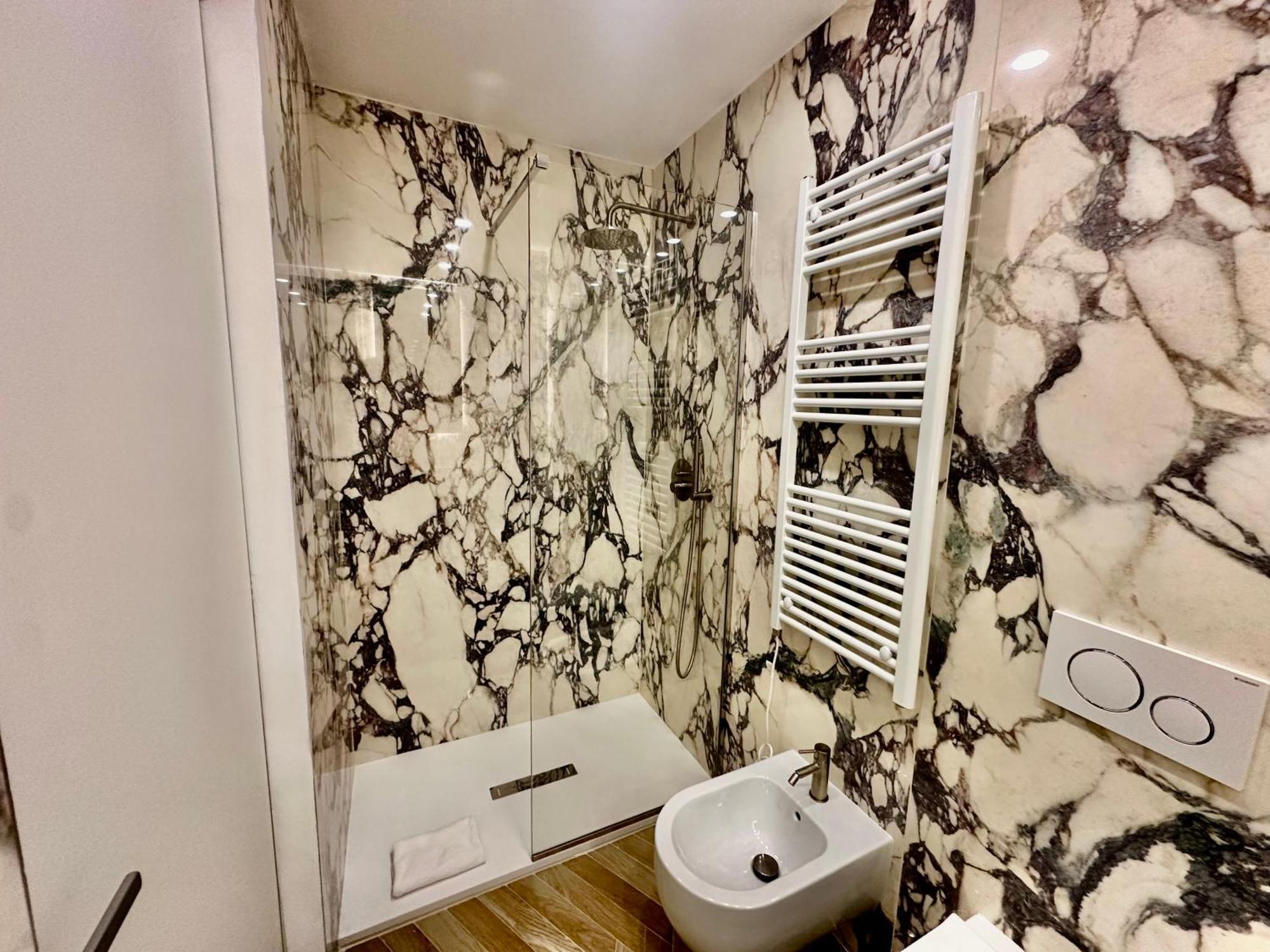 We - Volturno31, Bosco Verticale Appartement *